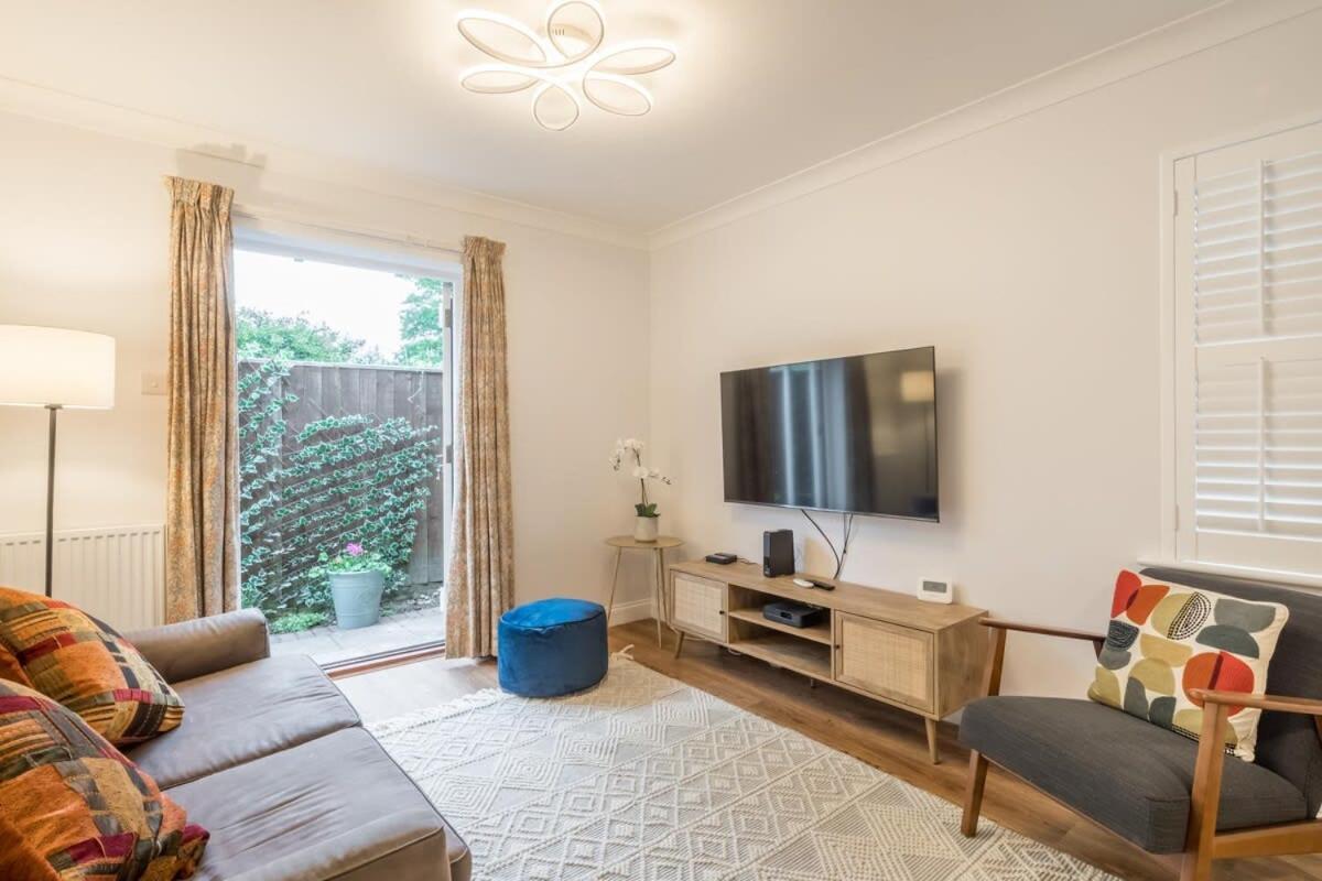 Lovely 1 Bed Apartment With Free Parking & Garden Cambridge Zewnętrze zdjęcie