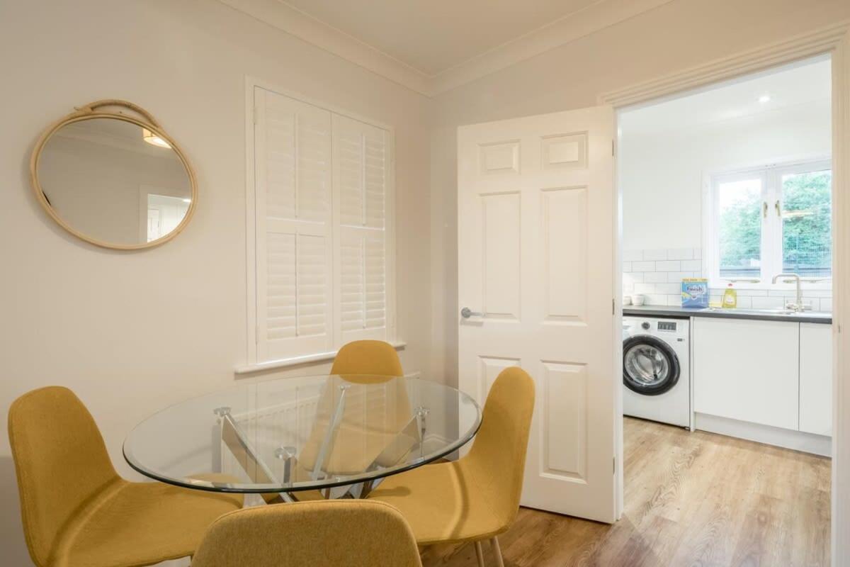 Lovely 1 Bed Apartment With Free Parking & Garden Cambridge Zewnętrze zdjęcie