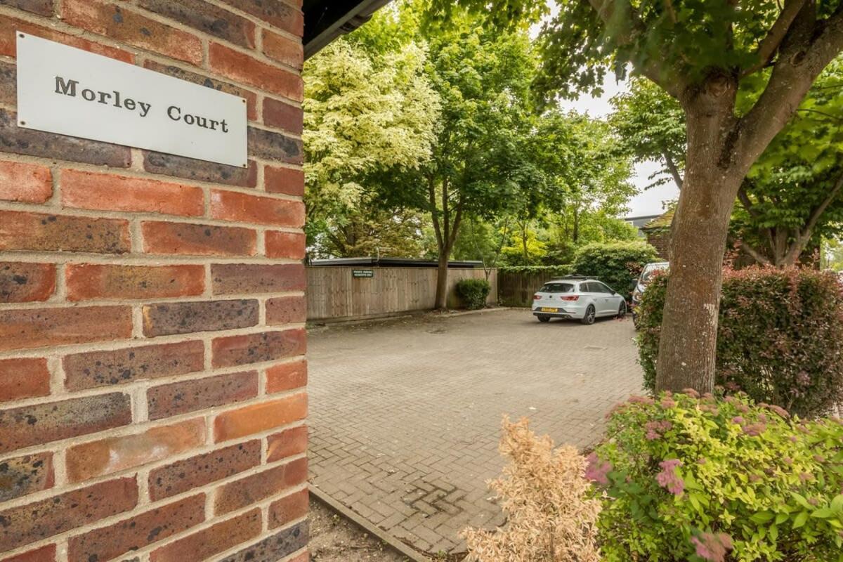 Lovely 1 Bed Apartment With Free Parking & Garden Cambridge Zewnętrze zdjęcie