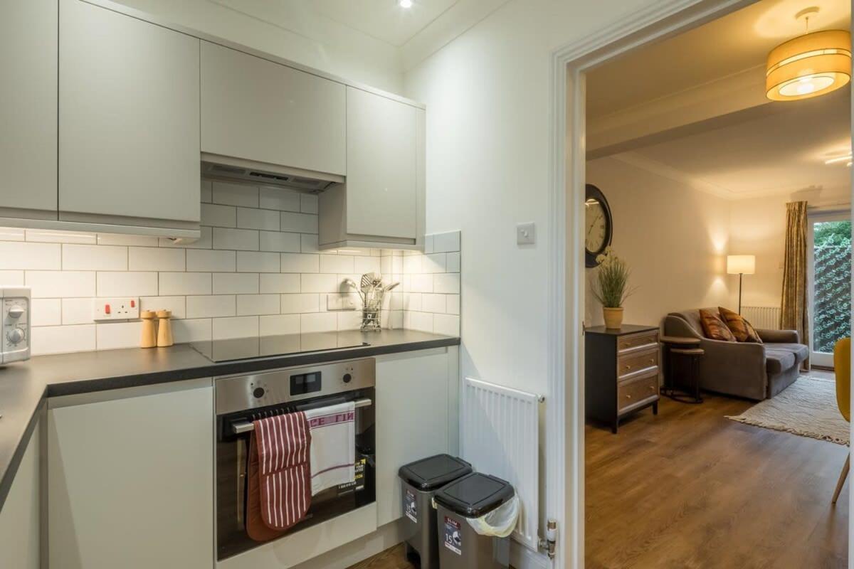 Lovely 1 Bed Apartment With Free Parking & Garden Cambridge Zewnętrze zdjęcie